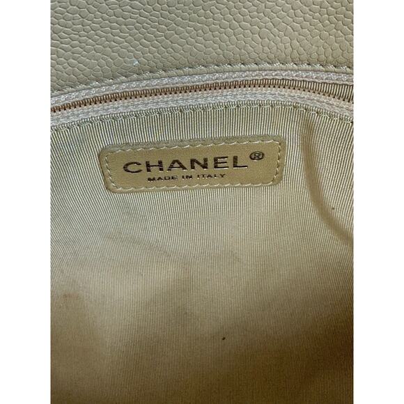 CHANEL Caviar Quilted Grand Shopping Tote Bag in Beige - Picture 7 of 14